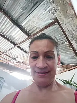 Layla Zaid online show from 05-02-26, 01:05