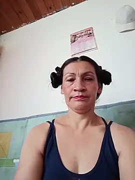 Layla Zaid online show from 03-25-26, 02:49