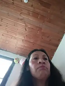 Layla Zaid online show from 04-08-26, 01:12