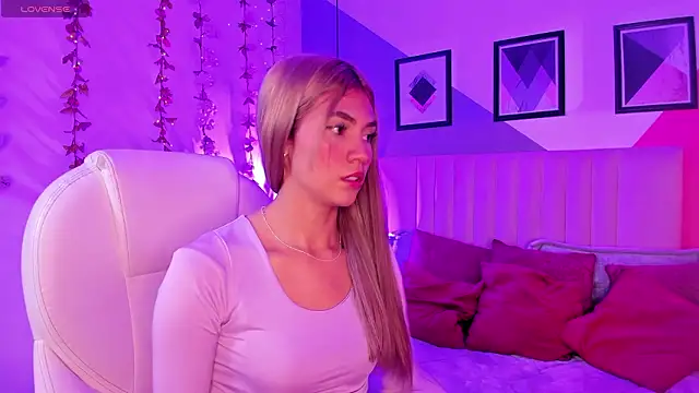 Chris Velvett online show from 03-18-26, 08:53