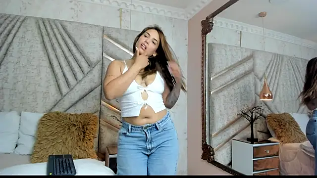 Snapshot of EmiilyMoss chatting on 02-28-26, 10:42 EmiilyMoss online show from 02-28-26, 10:42