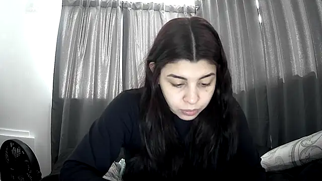 Snapshot of violetazein7 chatting on 05-21-26, 05:43 violetazein7 online show from 05-21-26, 05:43