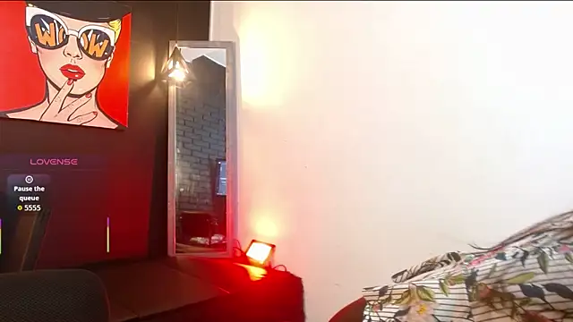 Victoria 1126 online show from 03-11-26, 07:19