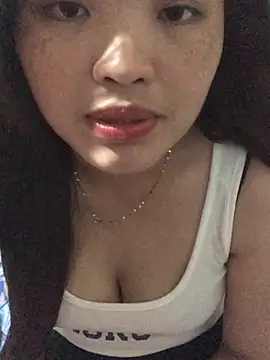 Snapshot of newbaby1 chatting on 03-01-26, 01:33 newbaby1 online show from 03-01-26, 01:33