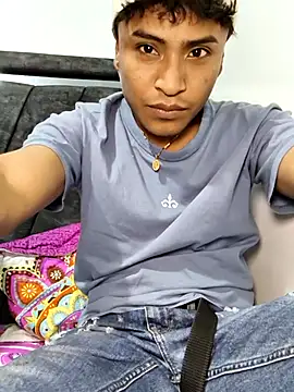 Snapshot of Emadridr chatting on 02-28-26, 06:02 Emadridr online show from 02-28-26, 06:02