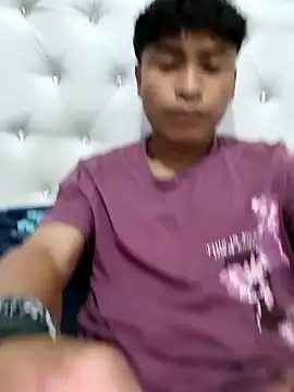 Snapshot of Emadridr chatting on 03-01-26, 09:42 Emadridr online show from 03-01-26, 09:42