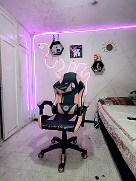 Violeta R  online show from 03-23-26, 05:40