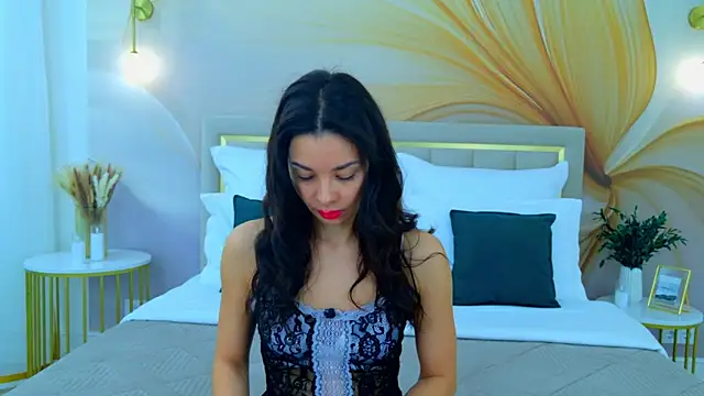 LisaNelson online show from 04-19-26, 03:07