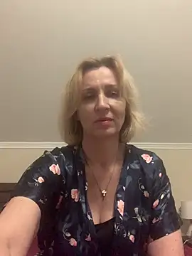 Snapshot of VeltaMur975 chatting on 03-06-26, 08:26 VeltaMur975 online show from 03-06-26, 08:26