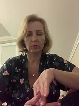 Snapshot of VeltaMur975 chatting on 02-13-26, 07:58 VeltaMur975 online show from 02-13-26, 07:58