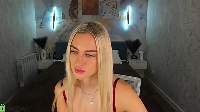 Snapshot of Silen_Tori chatting on 06-25-26, 12:19 Silen Tori online show from 06-25-26, 12:19