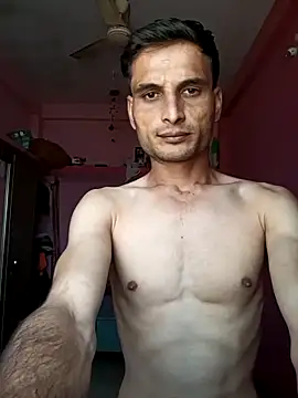 Snapshot of Beinghorny83 chatting on 02-14-26, 06:24 Beinghorny83 online show from 02-14-26, 06:24