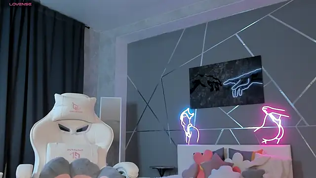 naomi reiss online show from 04-02-26, 01:24