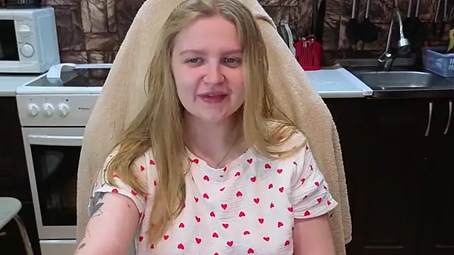 AnitaXVine online show from 06-15-26, 07:57