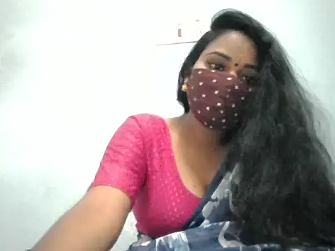 Snapshot of Rathi-priyaa chatting on 03-02-26, 04:35 Rathi-priyaa online show from 03-02-26, 04:35
