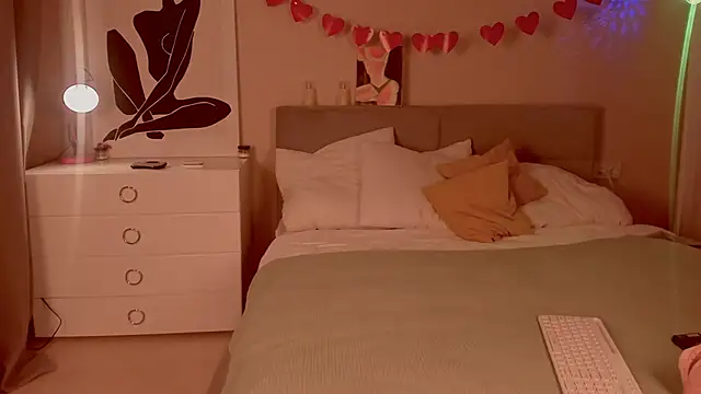 she wolf online show from 03-19-26, 02:28