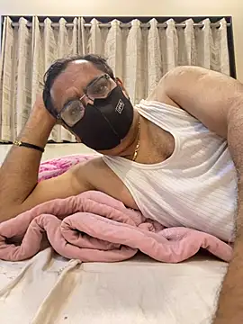 Snapshot of maleattention chatting on 02-26-26, 05:02 maleattention online show from 02-26-26, 05:02