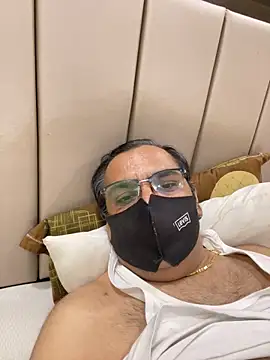 maleattention online show from 05-03-26, 04:54