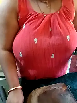 Snapshot of 02Roshni chatting on 02-20-26, 09:44 02Roshni online show from 02-20-26, 09:44