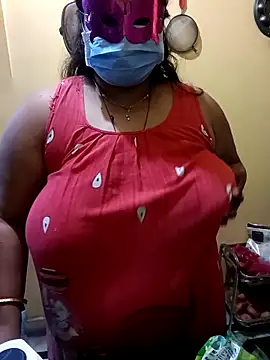 Snapshot of 02Roshni chatting on 02-24-26, 11:33 02Roshni online show from 02-24-26, 11:33