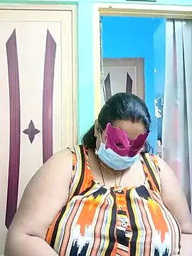 Snapshot of 02Roshni chatting on 02-28-26, 03:06 02Roshni online show from 02-28-26, 03:06