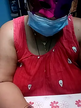 Snapshot of 02Roshni chatting on 02-26-26, 07:36 02Roshni online show from 02-26-26, 07:36