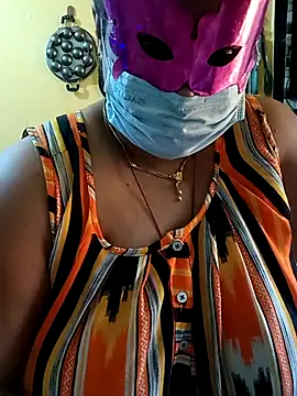 Snapshot of 02Roshni chatting on 03-02-26, 04:46 02Roshni online show from 03-02-26, 04:46