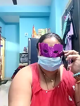 Snapshot of 02Roshni chatting on 02-28-26, 03:11 02Roshni online show from 02-28-26, 03:11