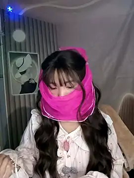 Snapshot of Girl-crazy1 chatting on 02-13-26, 08:53 Girl-crazy1 online show from 02-13-26, 08:53