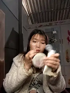 Snapshot of Girl-crazy1 chatting on 02-19-26, 03:25 Girl-crazy1 online show from 02-19-26, 03:25