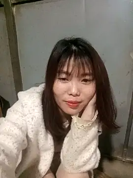 Girl-crazy1 online show from 03-17-26, 12:41