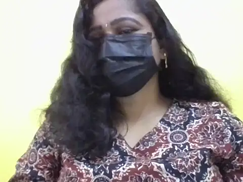 anu-reddyy online show from 02-26-26, 04:45