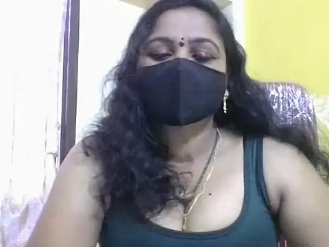 anu-reddyy online show from 04-19-26, 04:35