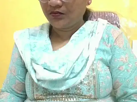 anu-reddyy online show from 06-02-26, 03:28