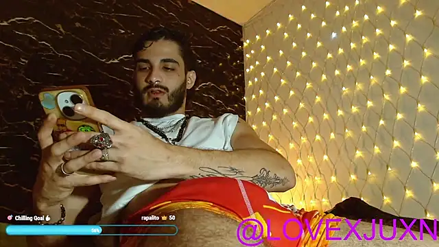 LovexJuxn8 online show from 04-14-26, 06:13