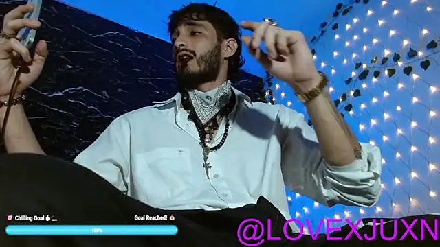 LovexJuxn8 online show from 04-25-26, 02:25
