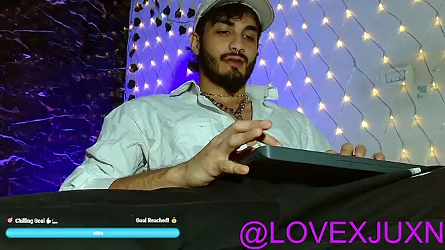LovexJuxn8 online show from 05-03-26, 04:50