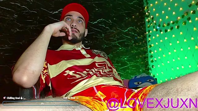 LovexJuxn8 online show from 05-28-26, 03:14