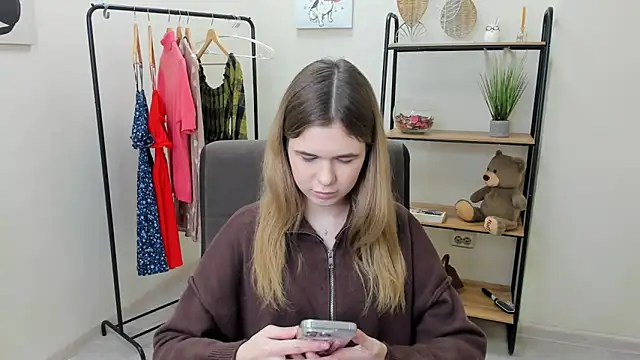 EleanorConnerr online show from 02-13-26, 02:17