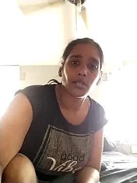 Baby P online show from 04-01-26, 01:52