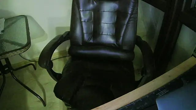 Snapshot of Marliten chatting on 02-12-26, 09:47 Marliten online show from 02-12-26, 09:47