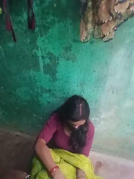 Desi Couple P online show from 05-25-26, 12:32