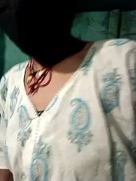 Desi Couple P online show from 05-28-26, 02:45