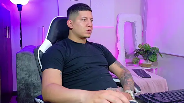  robertobaggioo online show from 06-13-26, 05:27