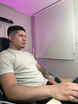  robertobaggioo online show from 03-26-26, 12:47