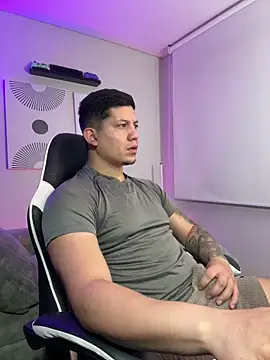  robertobaggioo online show from 03-13-26, 12:32