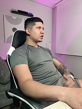  robertobaggioo online show from 03-27-26, 12:39