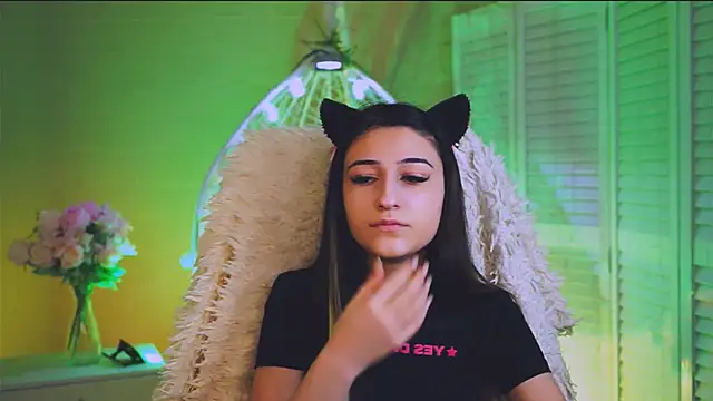 Snapshot of TerezaRobinson chatting on 02-26-26, 12:27 TerezaRobinson online show from 02-26-26, 12:27