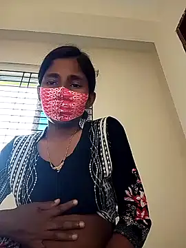 Snapshot of Sexy_Boudi650 chatting on 02-15-26, 10:03 Sexy Boudi650 online show from 02-15-26, 10:03