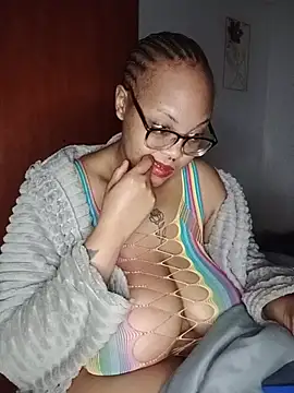 Snapshot of ShantelBootyBoobs chatting on 07-16-26, 11:13 ShantelBootyBoobs online show from 07-16-26, 11:13